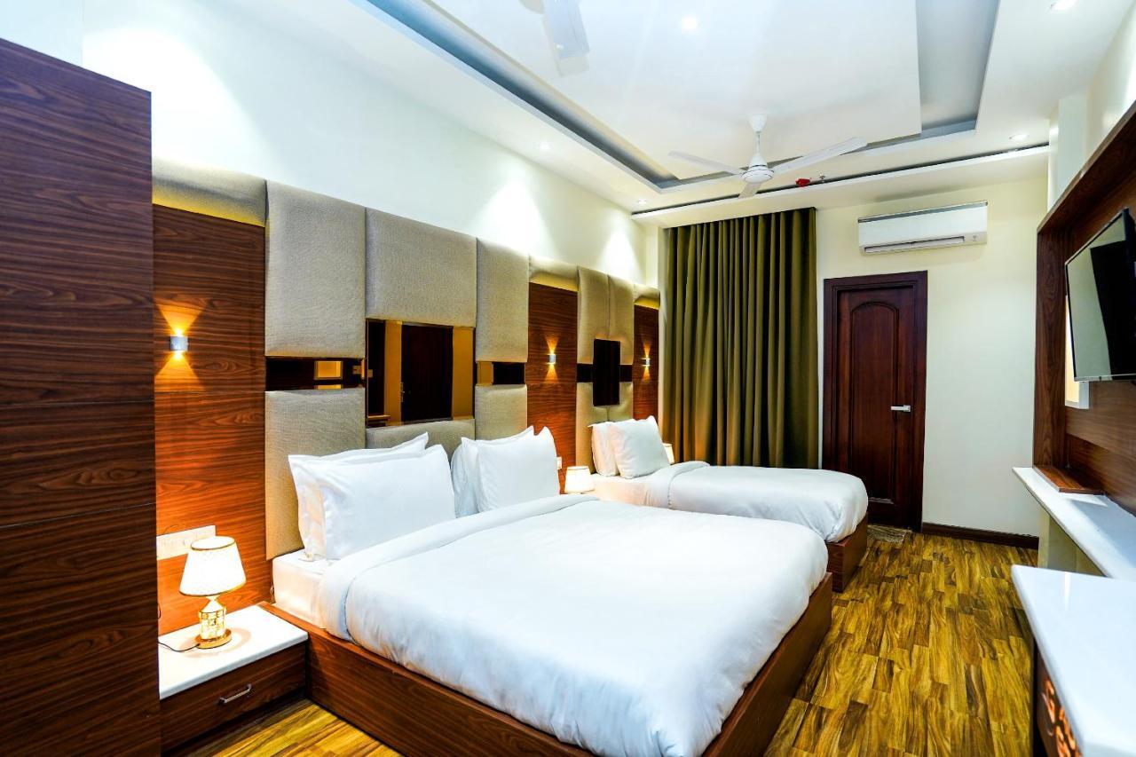 Hotel Aura Grand By Levelup Hotels Amritsar Exterior foto